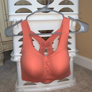 Victoria’s Secret Angel Max Sports Bra